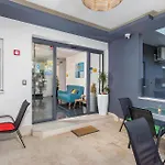 Gorgeous In With Wifi Apartman Pula
